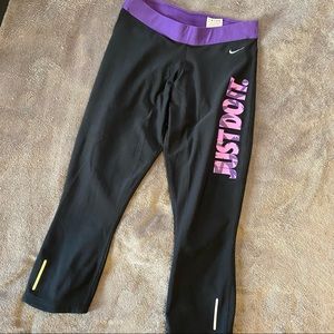 ‘Just Do It’ Nike Crop Running Leggings